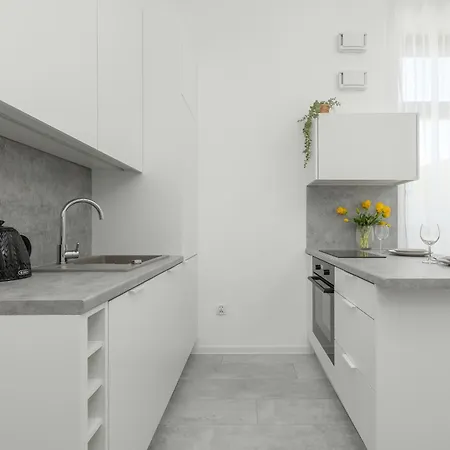 Comfortable With Parking In By Renters Апартаменты Щецин