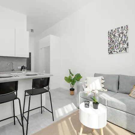 Comfortable With Parking In By Renters Apartment Szczecin