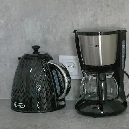 Comfortable With Parking In By Renters Apartment