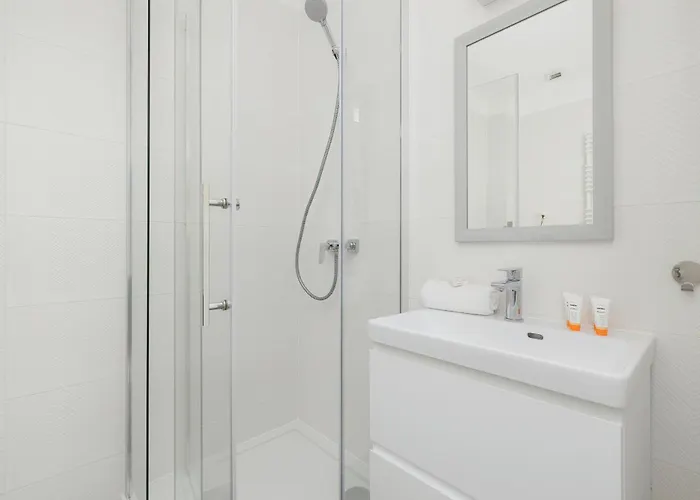 Comfortable With Parking In By Renters Lejlighed *