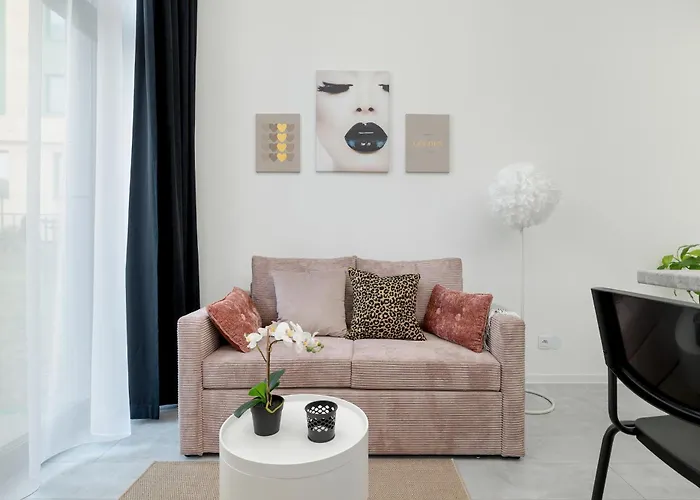 Comfortable With Parking In By Renters Lejlighed Stettin