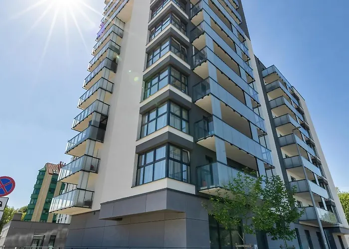 Comfortable With Parking In By Renters Lejlighed