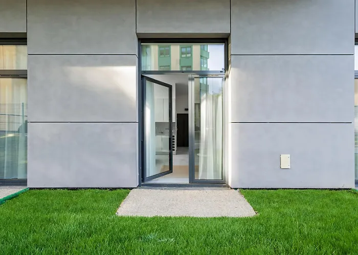 Comfortable With Parking In By Renters Lejlighed *